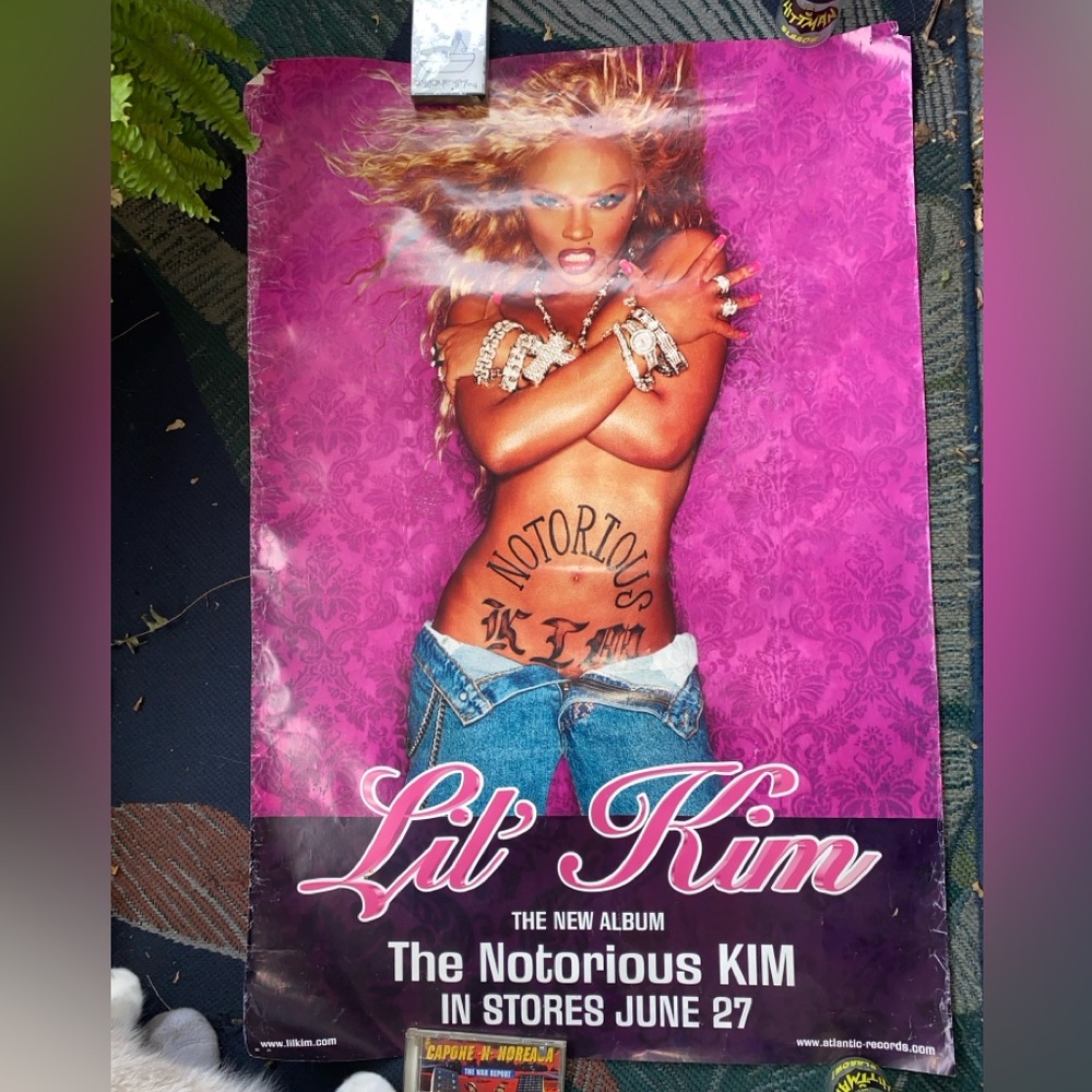promotional poster for rapper Lil' Kim's second studio album, The Notorious